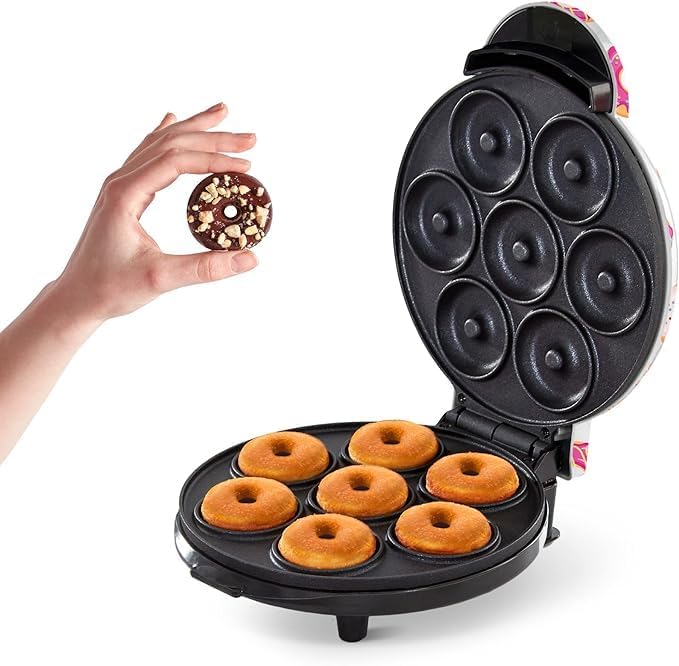 Mini Donut Maker – Kid-Friendly, Non-Stick Machine Makes 7 Delicious Doughnuts